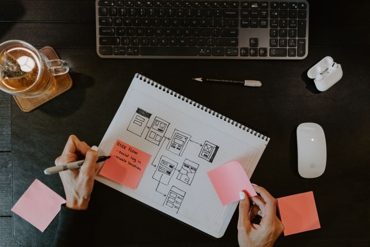 UX Designer vs. UX Researcher